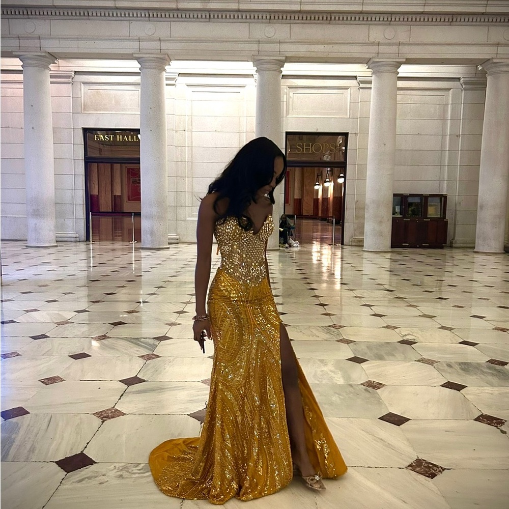 Gold Plunge Neck Sleeveless Prom Dress